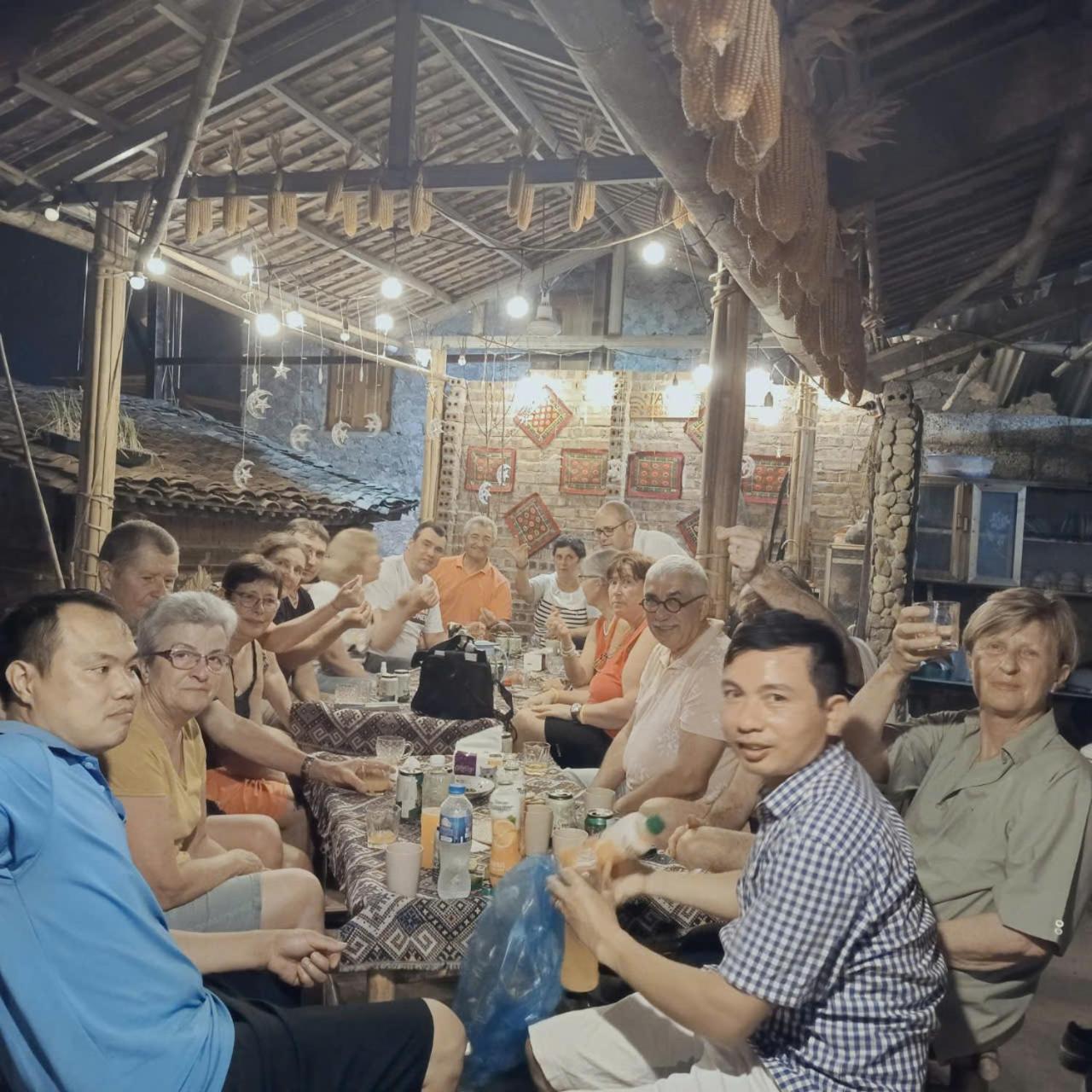 Quang Thuan Ban Gioc Homestay カオバン エクステリア 写真